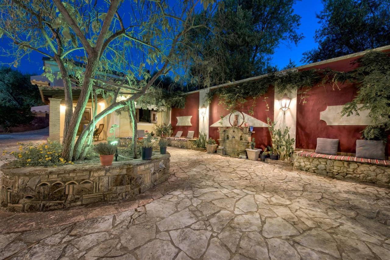 הוילה Agios Dimitrios  Sarakino House Of Literature מראה חיצוני תמונה